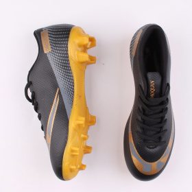 Mintás fekete futball cipő (36) uniszex