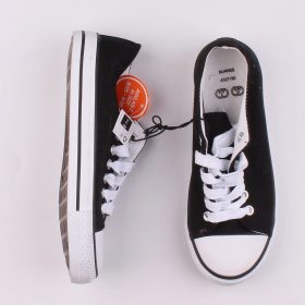 Fekete tornacipő (34) uniszex