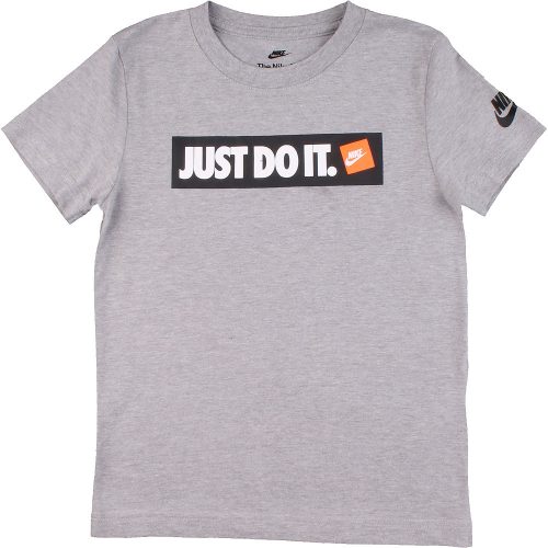 Nike Feliratos szürke póló (122) kisfiú