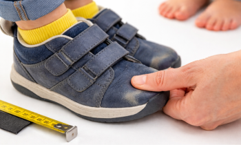 Mikor nőtte ki a gyerek a cipőjét? Útmutató ez ellenőrzéshez