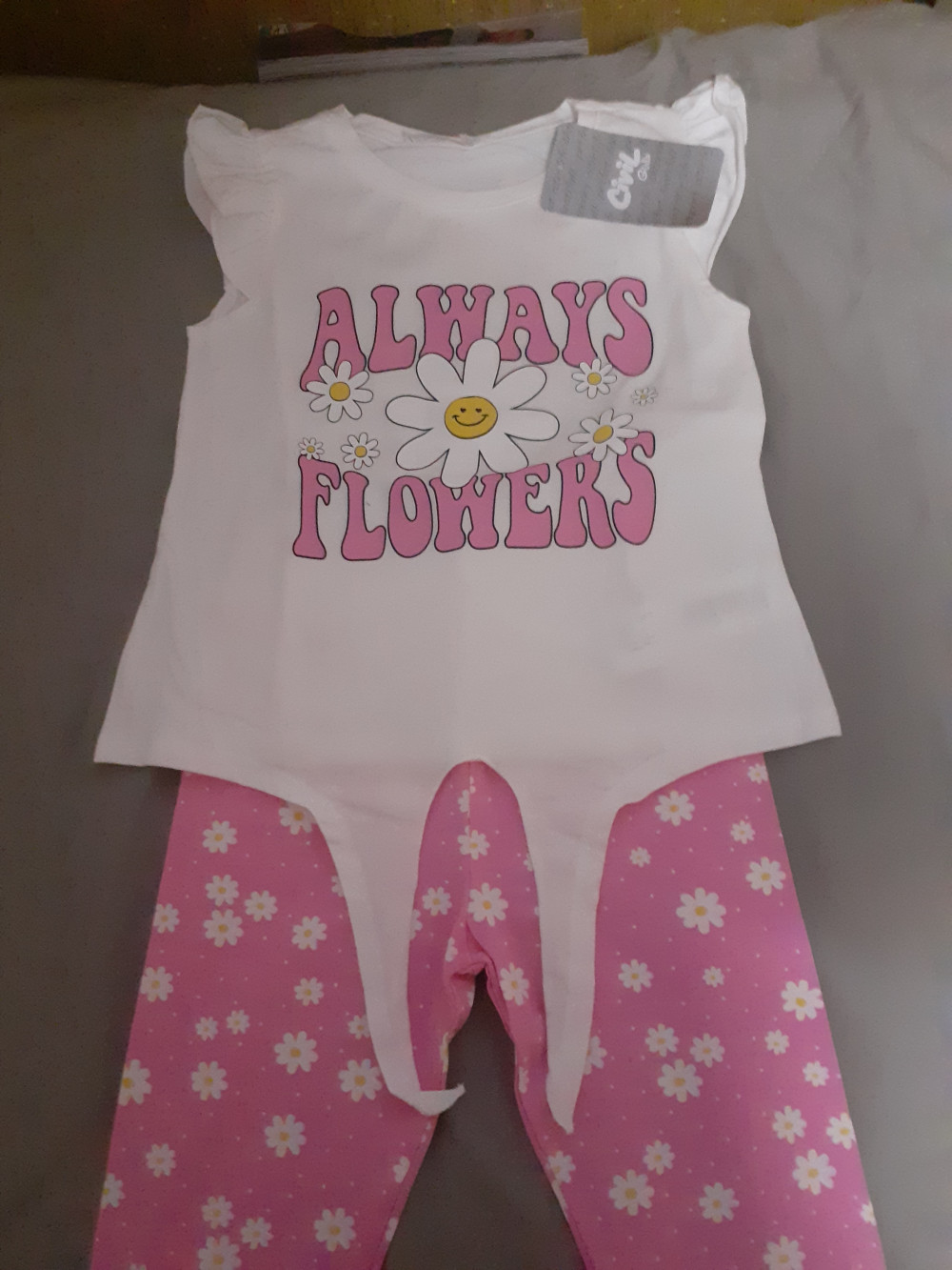 Civil Virágos ekrü-rózsaszín kislány szett
