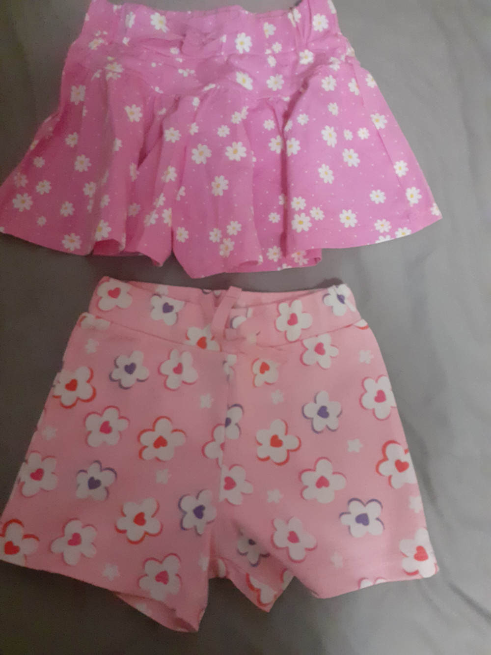 Civil Virágos ekrü-rózsaszín kislány szett
